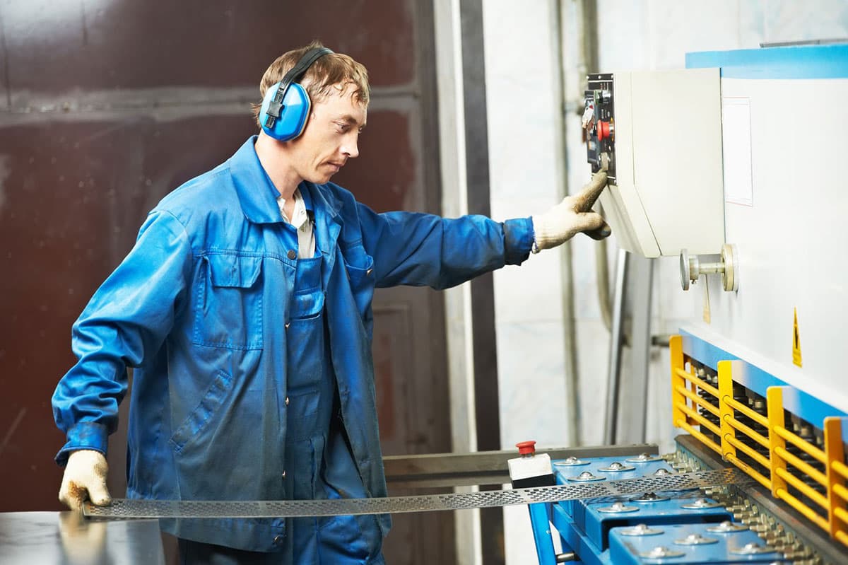 Step by step employment of workers from Ukraine green light for outsourcing of seasonal workers from Ukraine in times of pandemic
